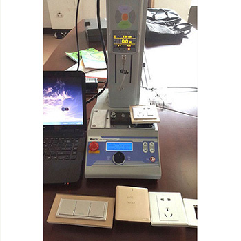 MX2-500N精密電動立式機(jī)臺廣受公牛品牌等青睞